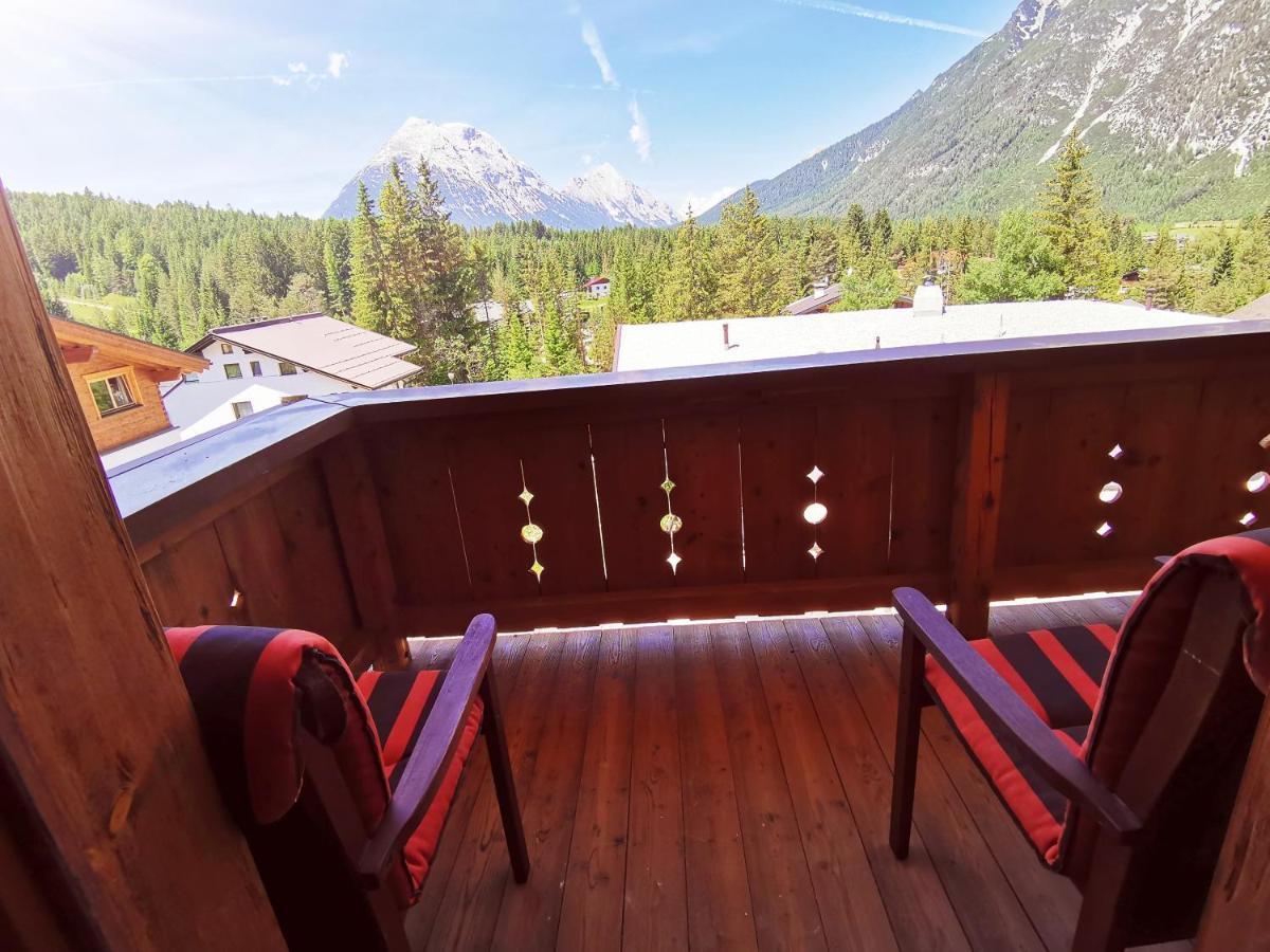 Schickster Sky Lodge 洛伊塔施 外观 照片