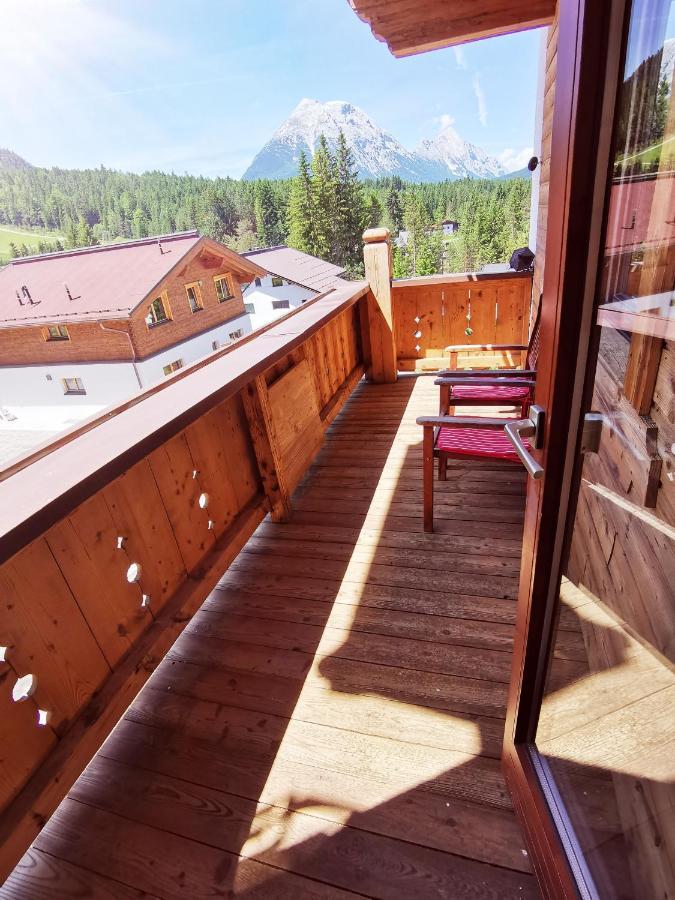 Schickster Sky Lodge 洛伊塔施 外观 照片