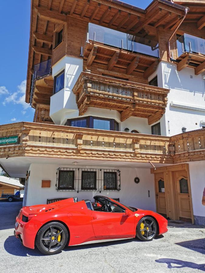 Schickster Sky Lodge 洛伊塔施 外观 照片