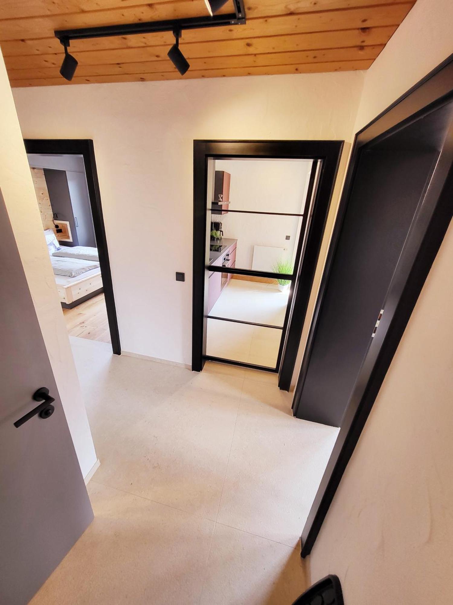 Schickster Sky Lodge 洛伊塔施 外观 照片