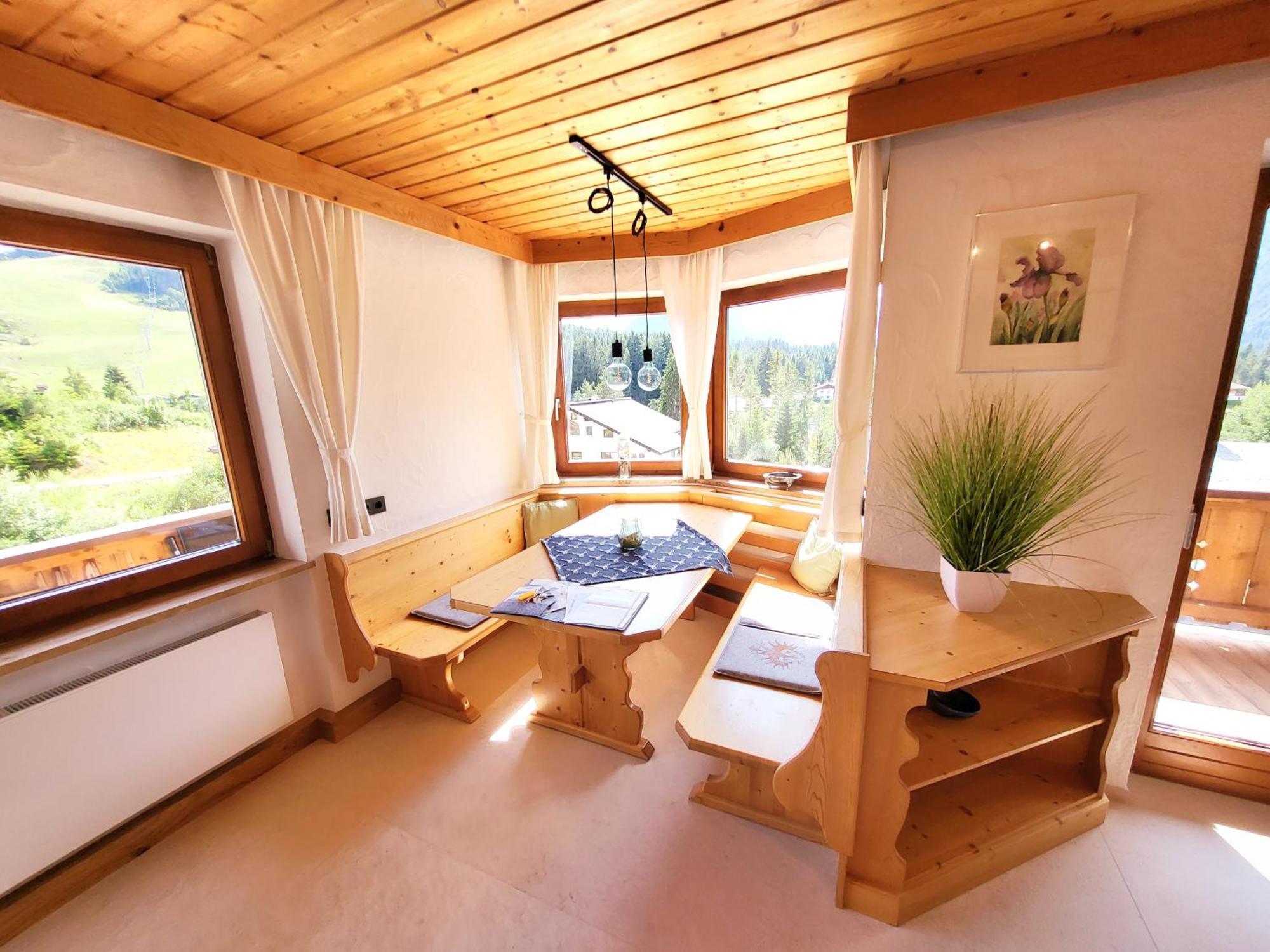 Schickster Sky Lodge 洛伊塔施 外观 照片