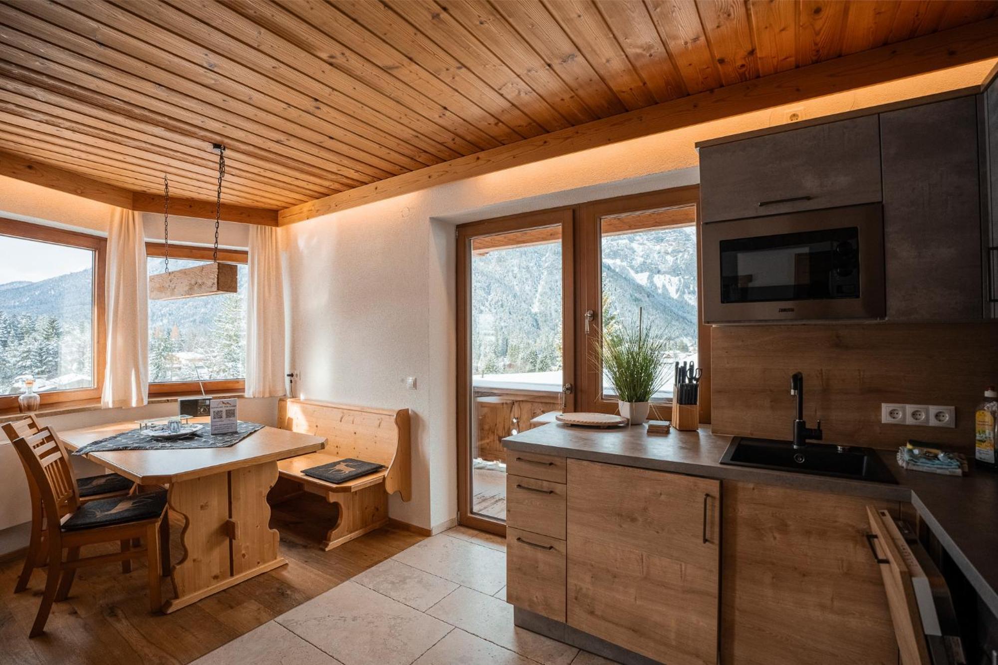 Schickster Sky Lodge 洛伊塔施 外观 照片